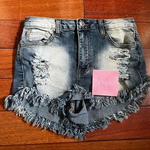 Size medium! Fits like a 2!